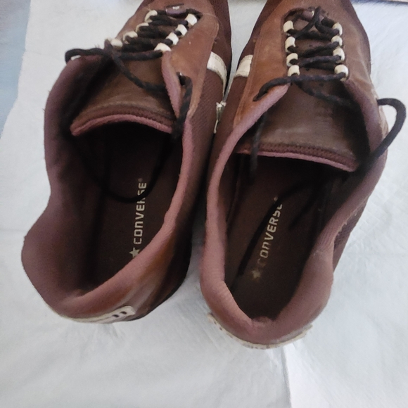 Converse Brown Leather Sneakers with White Highlights - Picture 7 of 12
